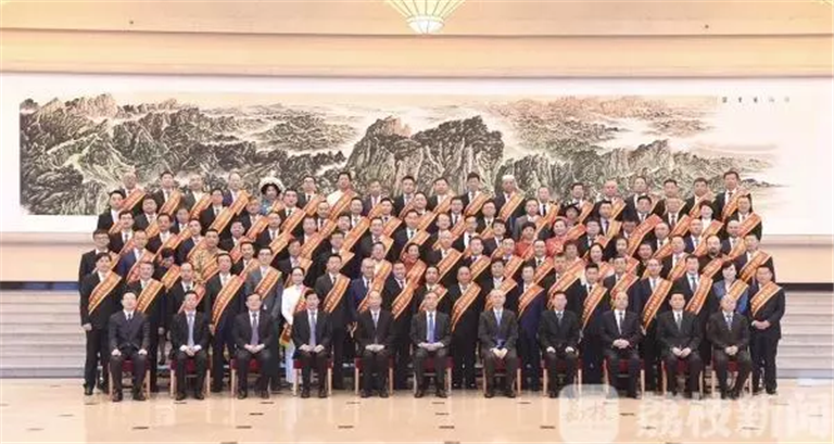 全國非公有制經(jīng)濟(jì)人士優(yōu)秀中國特色社會(huì)主義事業(yè)建設(shè)者