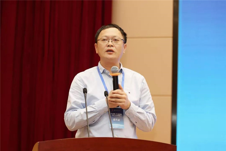 艾歐史密斯陳東