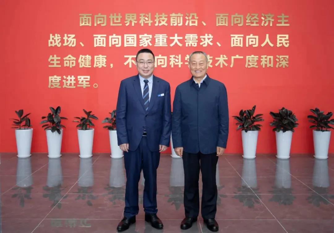 薛濟(jì)萍、薛馳父子