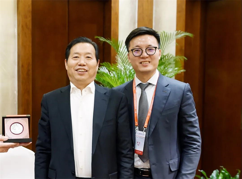 安繼文、安桂辰父子