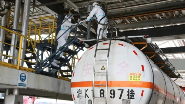  江蘇12名省管領(lǐng)導干部任前 